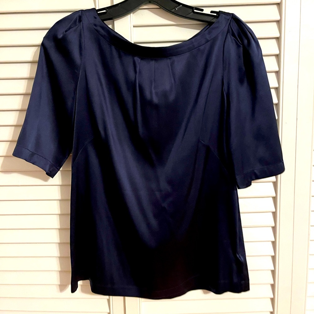 Banana Republic Navy Silk Top Size Small Excellent Condition